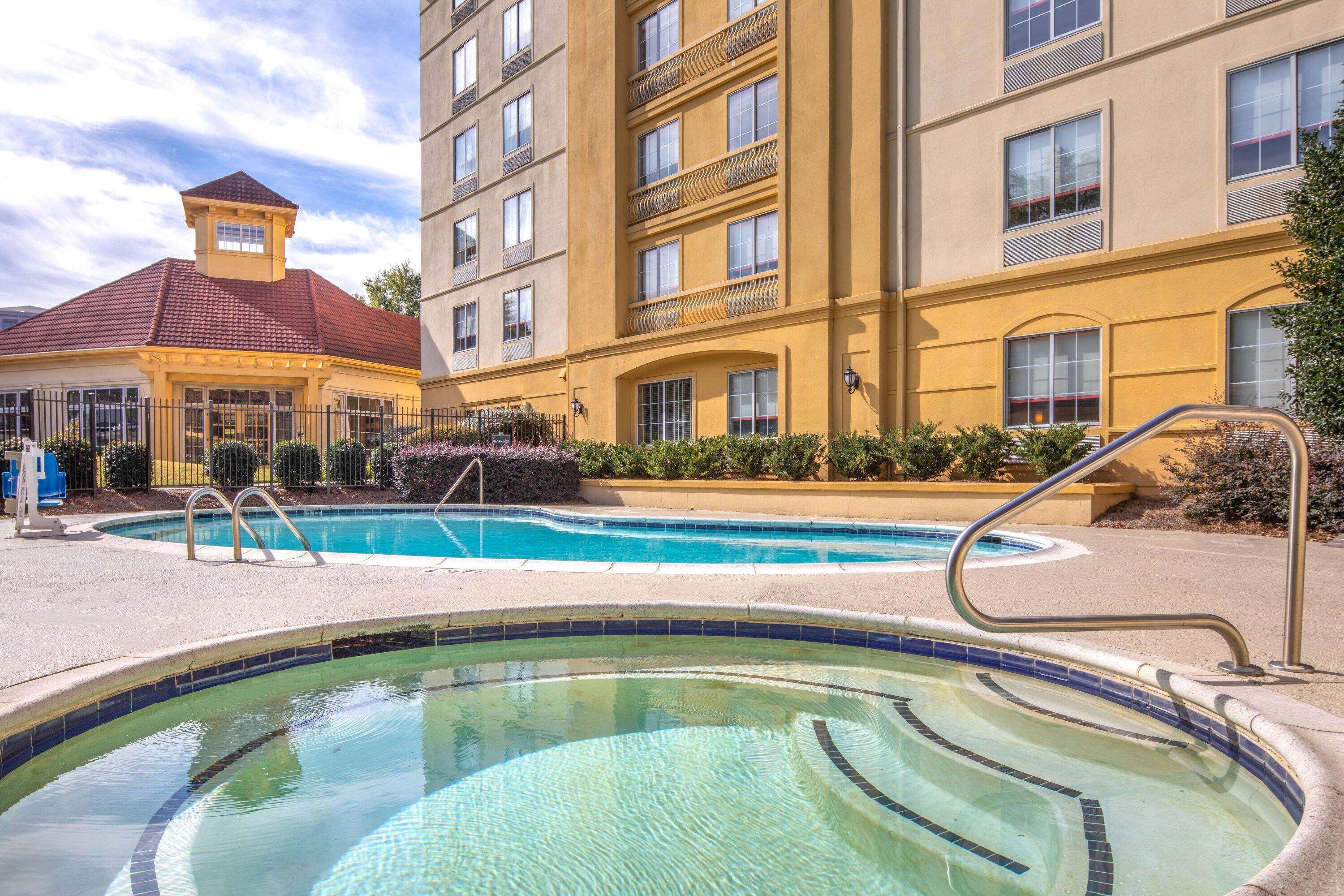La Quinta By Wyndham Atlanta Ballpark/Galleria Exterior photo