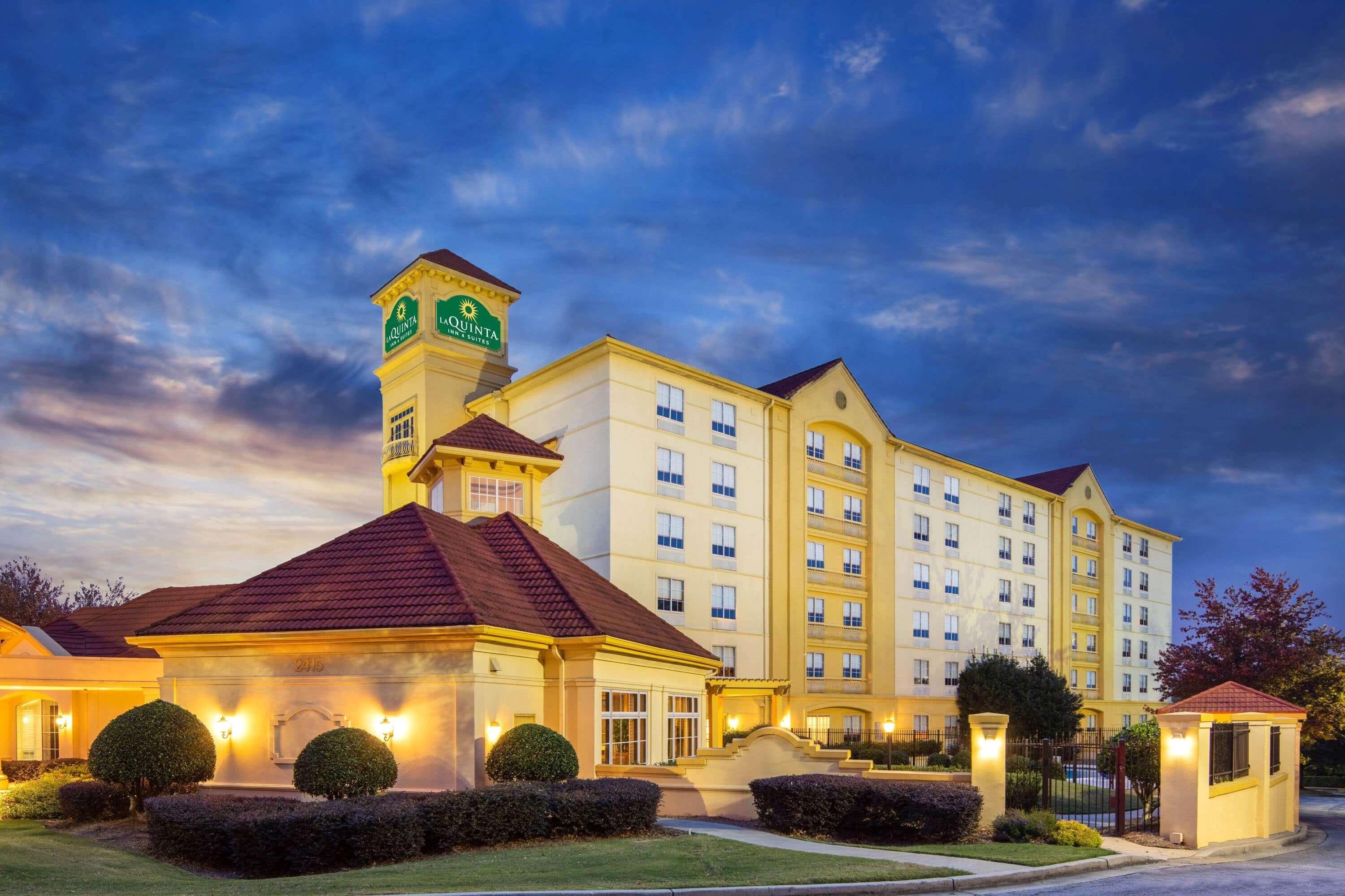 La Quinta By Wyndham Atlanta Ballpark/Galleria Exterior photo